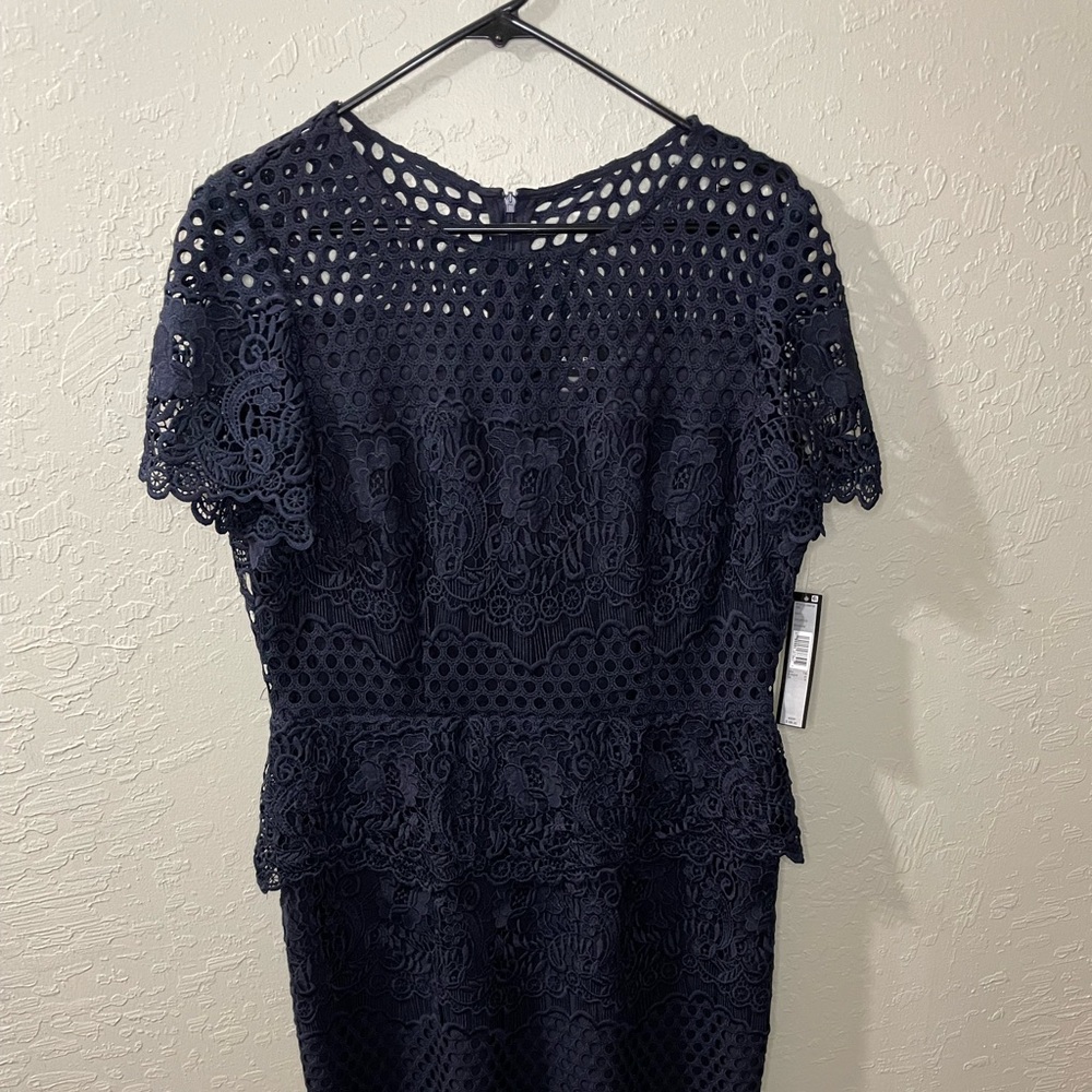 TAHARI navy blue dress msrp $188
